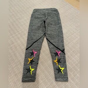NWOT Style Reform Capri Grey Star Leggings - size XS